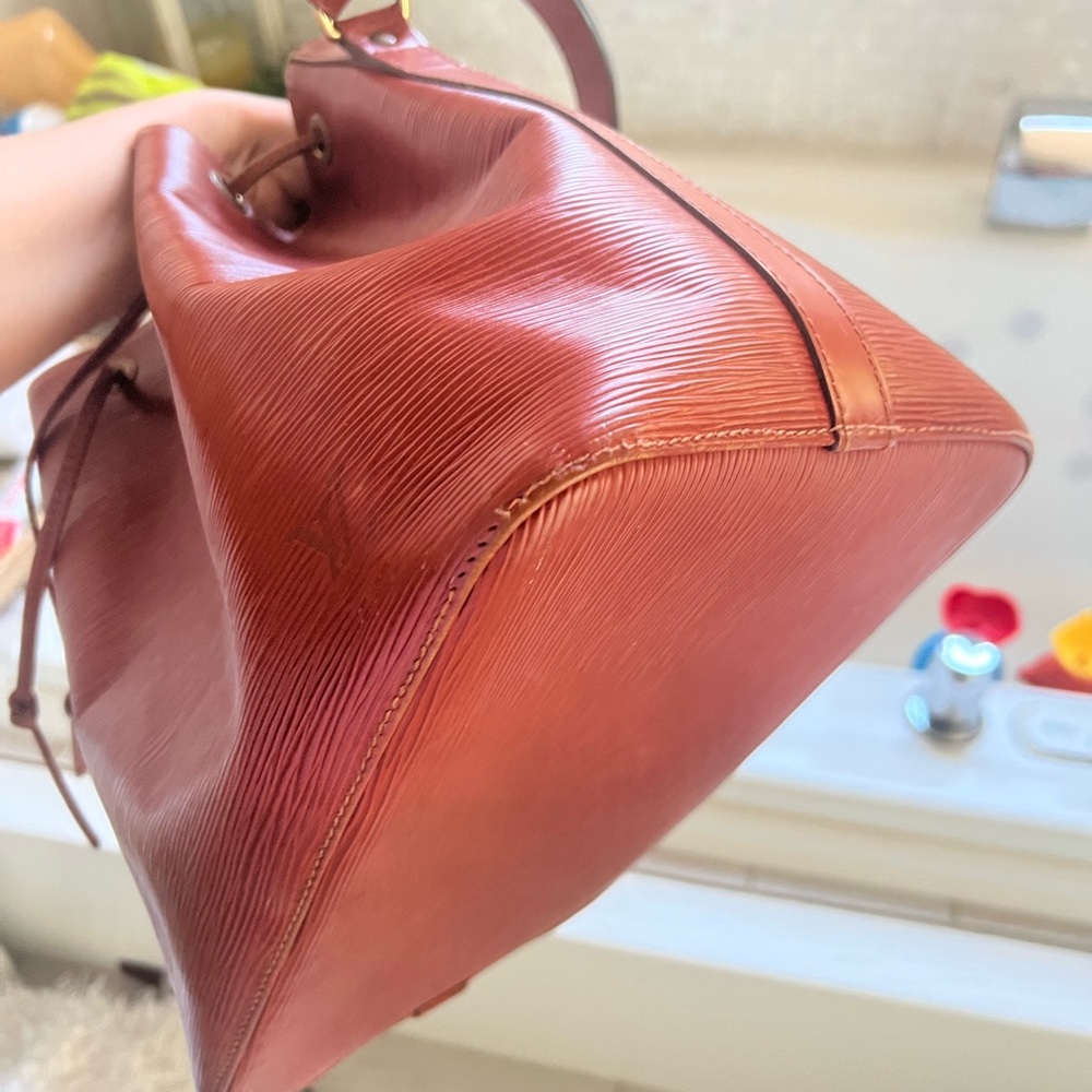 Louis Vuitton noe petit - Picture 3 of 5